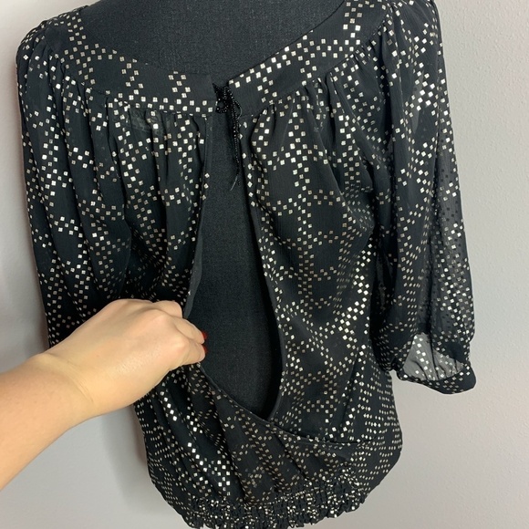 Guess Black & Metallic Gold Sheer Blouse Top - Picture 4 of 8